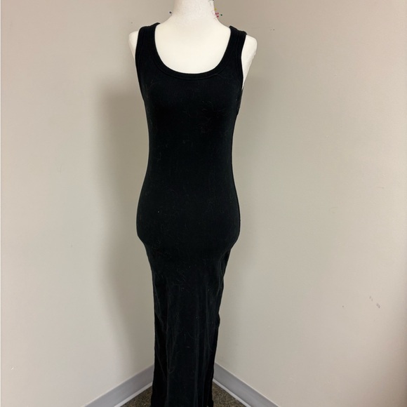 Dresses & Skirts - Classic Black Ribbed Tank Maxi Dress